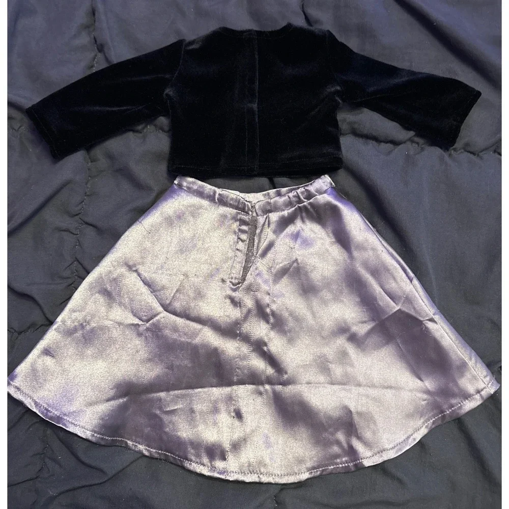 American Girl Pleasant Company Black Velvet Top Silver Satin Skirt 18